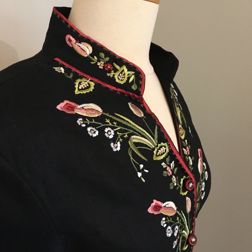Jacket Anne Carson Embroidered Flowers Linen Black